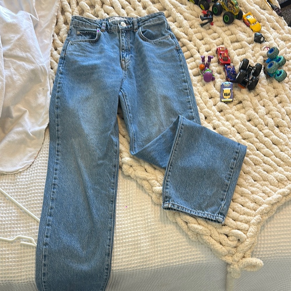 Zara Blue Straight Leg Jeans Timeless Style